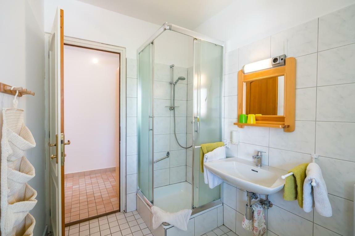 Szent Kristof Panzio Hotell Esztergom Exteriör bild